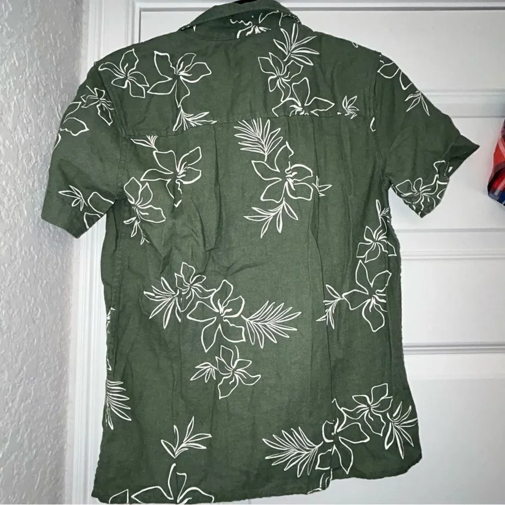 Old Navy Boys’ Plaid Stripe Floral Print Polo Button Down Shirt Lot of 4